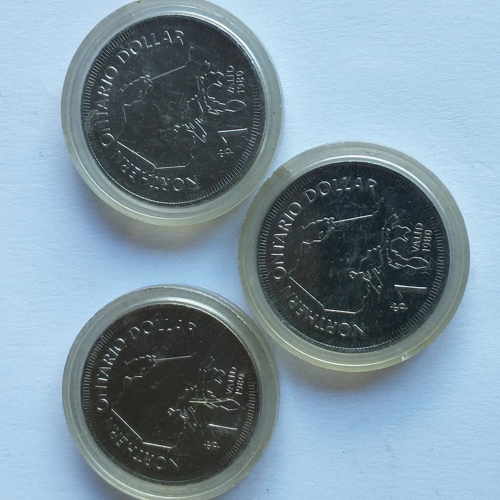 Set of 3 expired Ontario north dollars